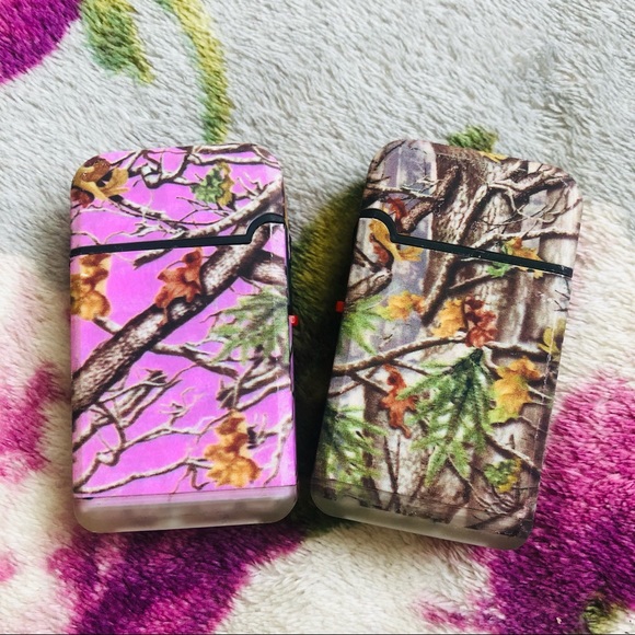 Two torches - Picture 1 of 2